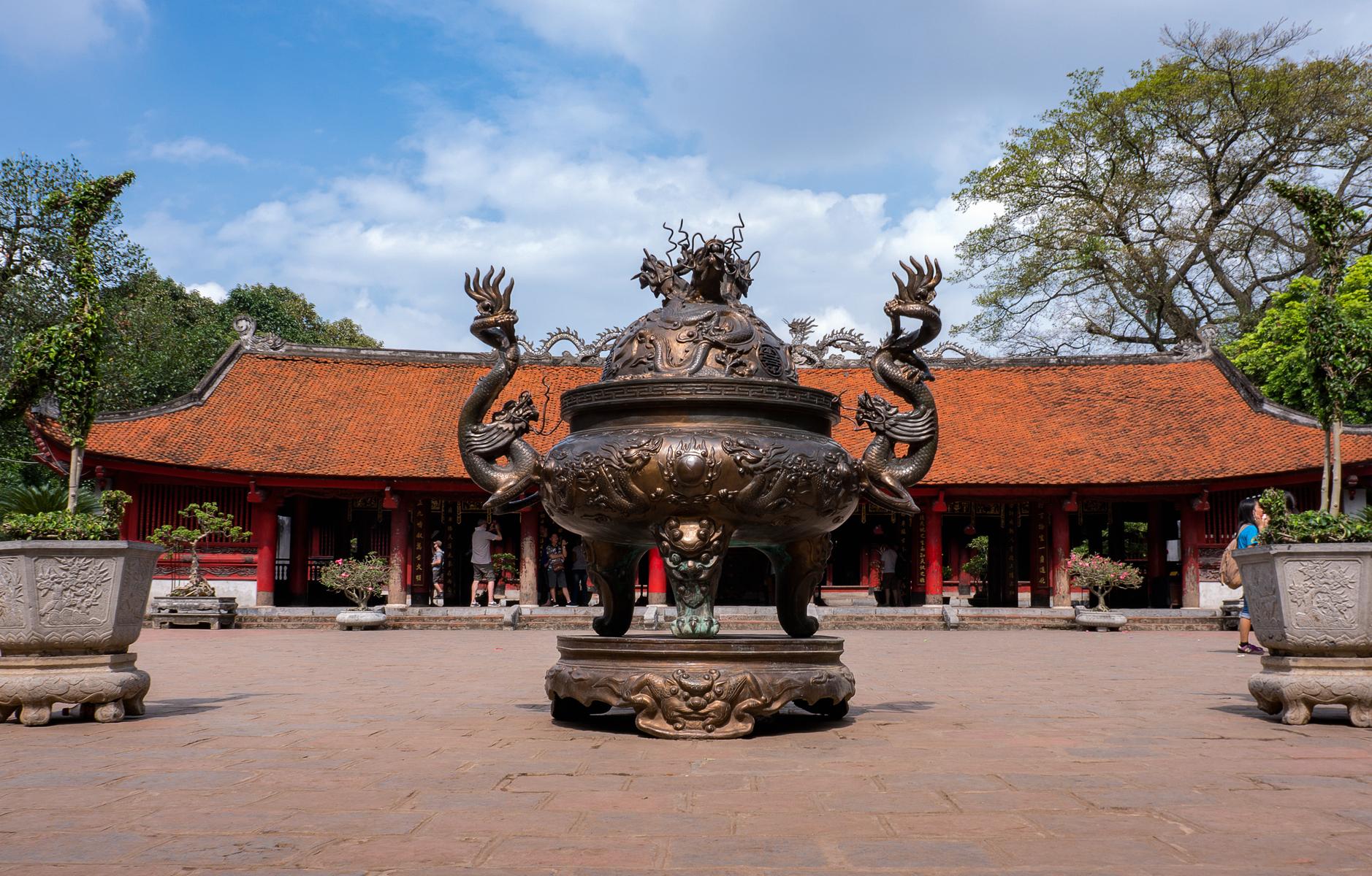 TRẢI NGHIỆM VĂN MIẾU QUỐC TỬ GIÁM - TINH HOA ĐẠO HỌC (TOUR ĐÊM)